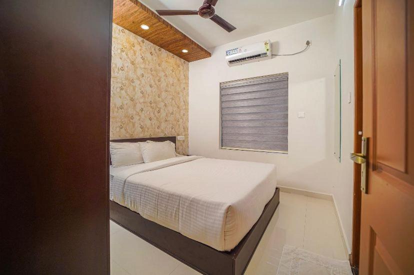 Hotel Nujoom Rooms & Apartments Kochi Buitenkant foto
