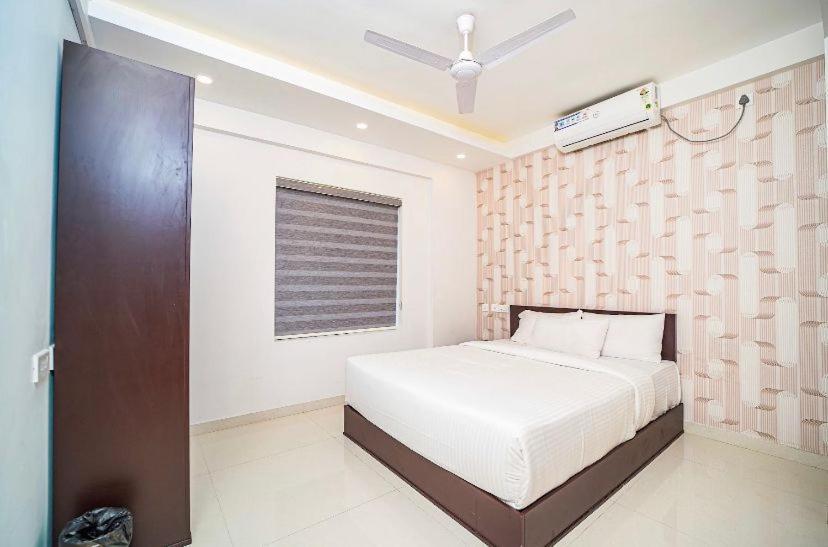 Hotel Nujoom Rooms & Apartments Kochi Buitenkant foto