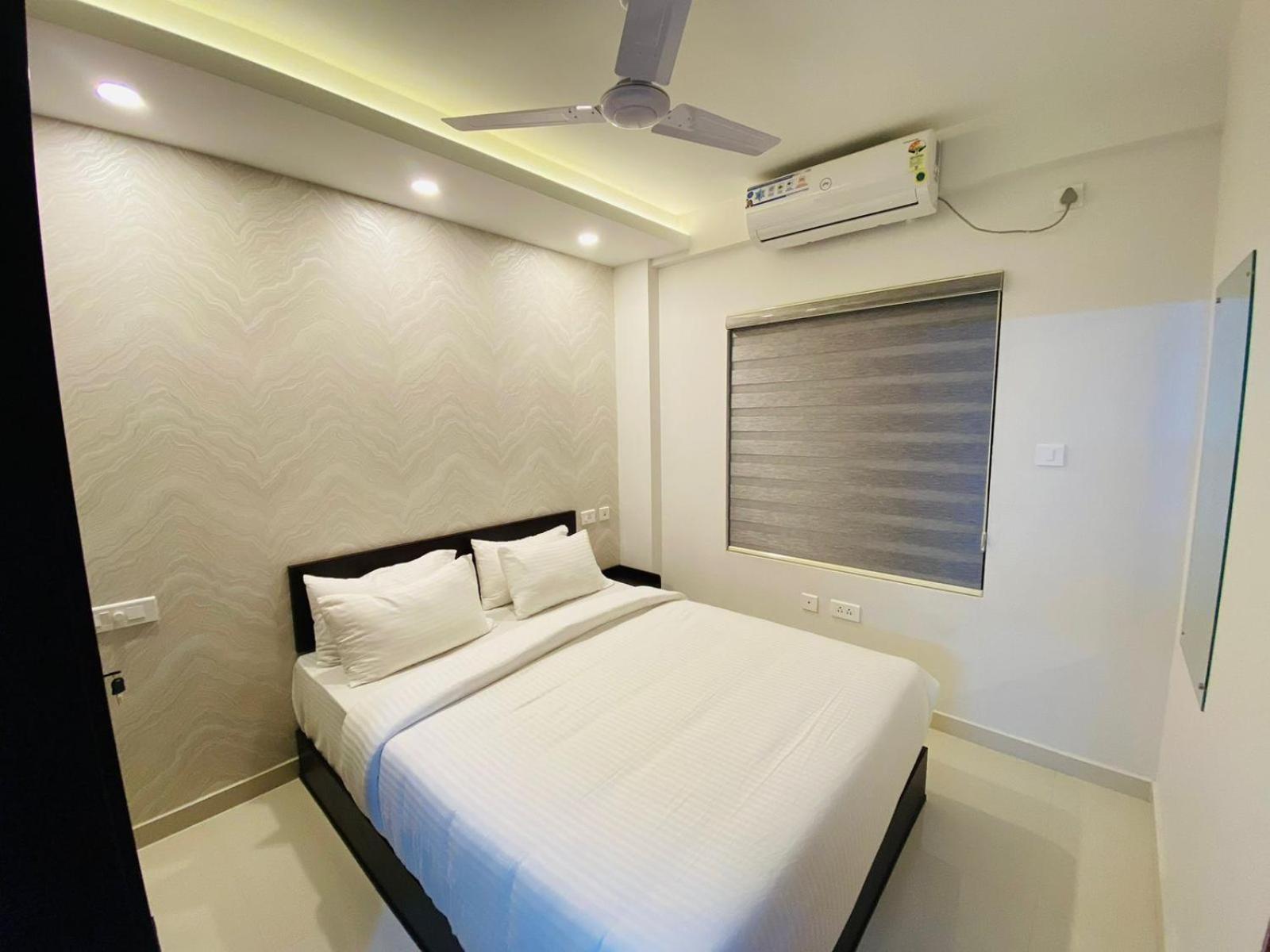 Hotel Nujoom Rooms & Apartments Kochi Buitenkant foto
