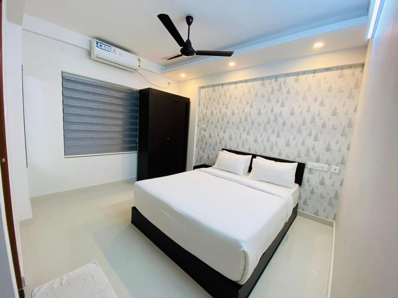 Hotel Nujoom Rooms & Apartments Kochi Buitenkant foto